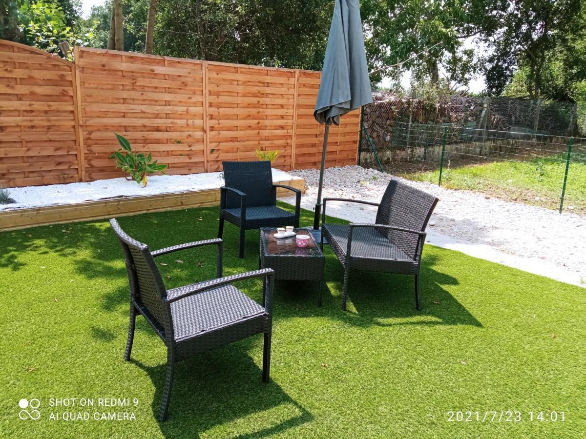 Le Petit Loft De La Chataigneraie Villa Guegon Bagian luar foto